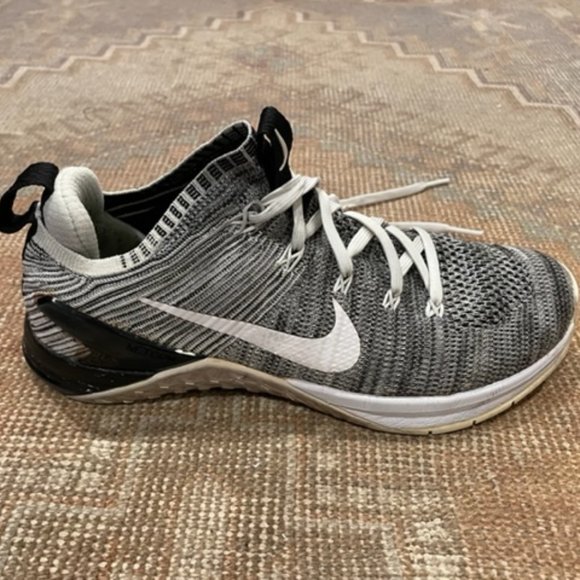 Women's Nike Metcon Flyknit 2 Training Shoes Sz 7.5 - Picture 3 of 6